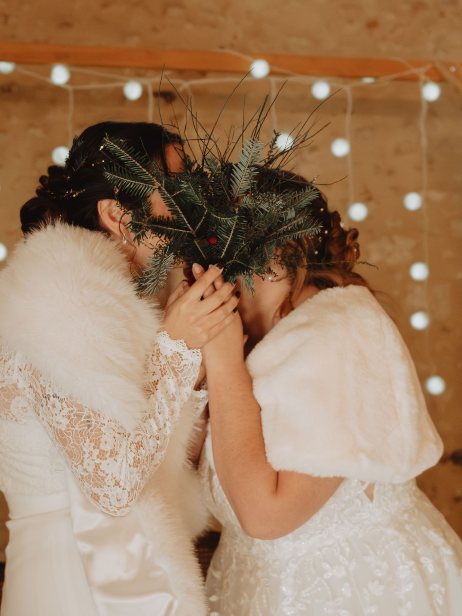 Elopement de Noël : pourquoi choisir un mariage intime en hiver&nbsp;?